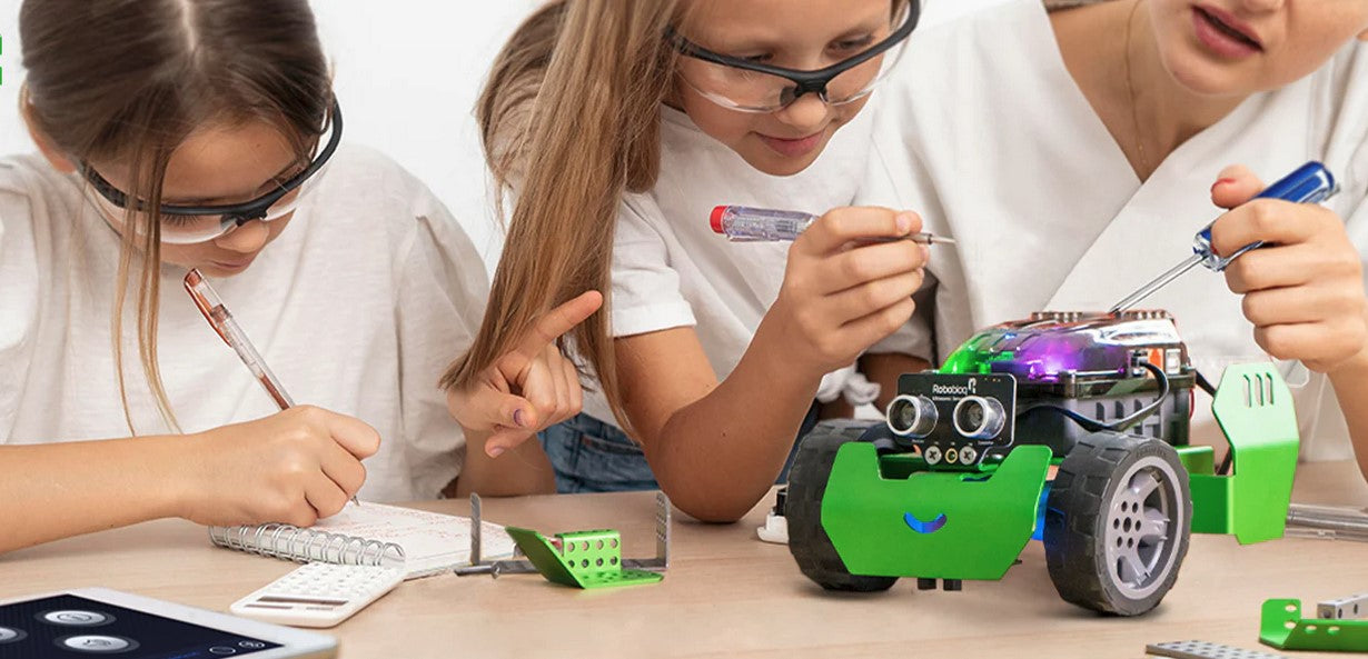 Robobloq ---- Q-Scout Robotic Car for Start (STEM Learning)