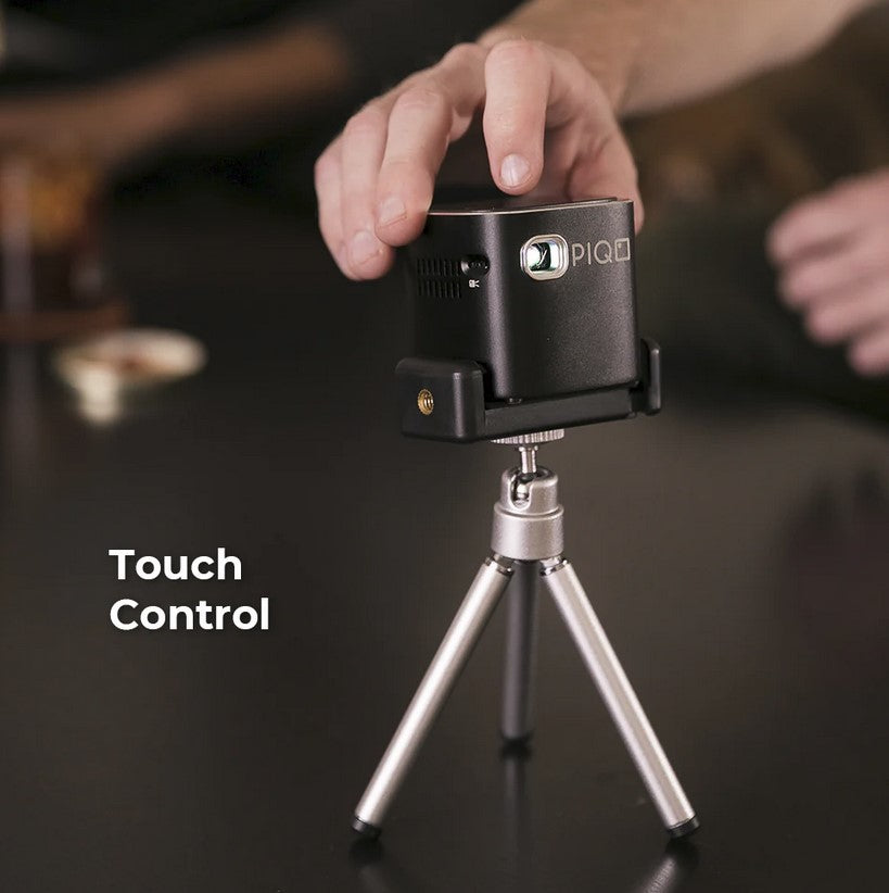 PIQO -- Smart Mini projector