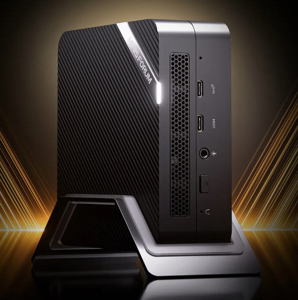 Minisforum UM773 Lite (AMD Ryzen 7 - 7735HS processor)